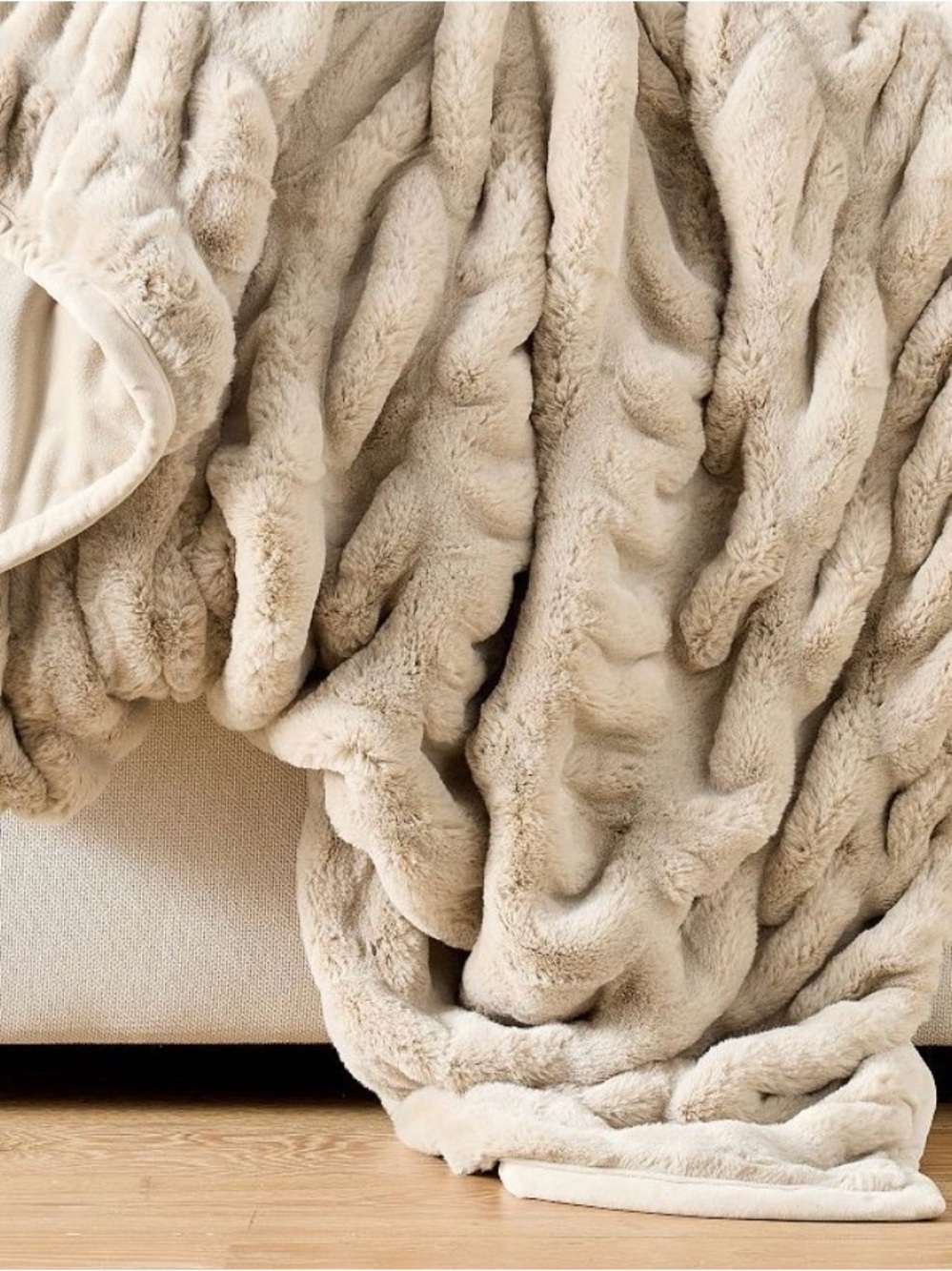 Pottery Barn Plush Faux Fur Throw Blanket - Cream
